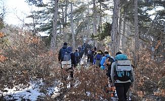 Vali Toprak, Akşehir’de doğa yürüyüşüne katıldı