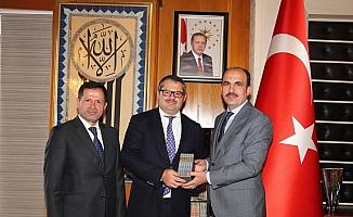 Azerbaycan Büyükelçisi'nden Başkan Altay'a ziyaret