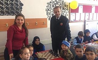 Bozkır'da öğrenciler için zeka oyunları sınıfı açıldı
