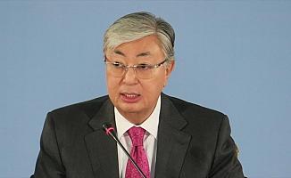 Kazakistan, tecrübeli diplomat Tokayev'e emanet