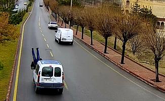 Nevşehir'de aracın yayaya çarpması güvenlik kamerasında