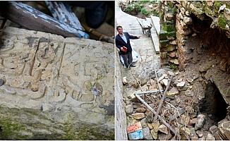 Duvar yıkılınca 600 yıllık medresenin vakfiyesi ortaya çıktı