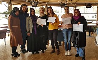Muhasebe kursunu tamamlayan kadınlara sertifika verildi