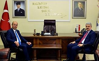 Vali Akın'dan Başkan Ekicioğlu'na ziyaret