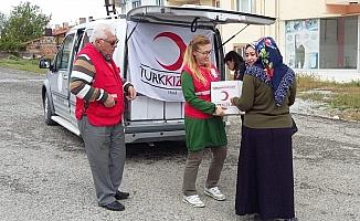 Kızılay'dan 800 aileye ramazan yardımı