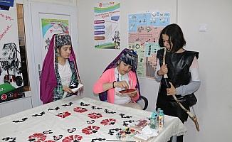 Yozgat'ta ortaokul öğrencileri Türk motiflerini gün yüzüne çıkartıyor