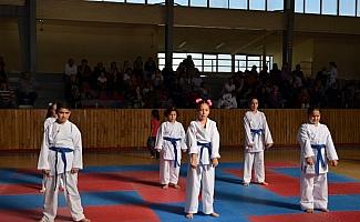 Ilgın'da karateciler kemer sınavında ter döktü