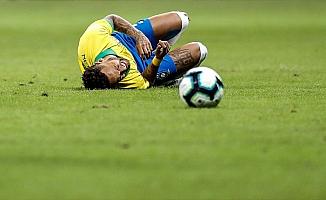 Neymar'ın ayağında kırık tespit edildi