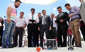 Sivas'ta robotlar yarıştı