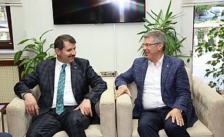 Vali Ayhan ve Belediye Başkanı Bilgin, Kayseri Pancar Kooperatifi'ni ziyaret etti
