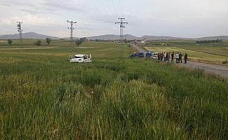 Yozgat'ta hafif ticari araç devrildi: 1 ölü, 1 yaralı