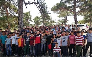 Kur'an kursu öğrencileri Akçapınar'da piknik yaptı
