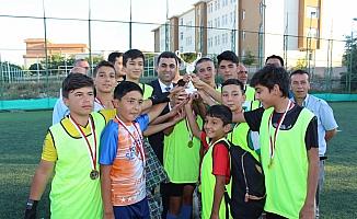 Kur'an kursu öğrencileri arası halı saha futbol turnuvası