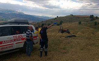 Sivas'ta freni tutmayan traktörden düşen kişi öldü