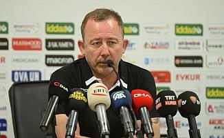 Yeni Malatyaspor Teknik Direktörü Yalçın: Olimpija Ljubljana elenmeyecek bir takım değil