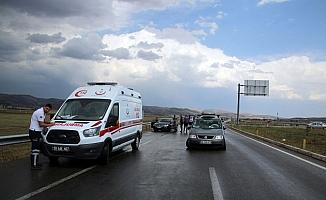 Sivas'ta trafik kazası: 5 yaralı