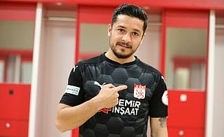 Sivasspor, Ahmet Oğuz'u transfer etti