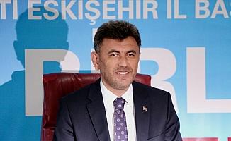 AK Parti İl Başkanı Zihni Çalışkan, Eskişehir Büyükşehir Belediyesi yönetimini eleştirdi