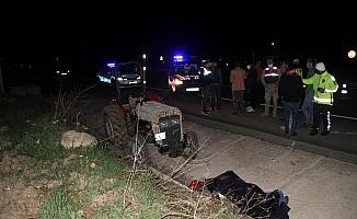 Sivas'ta traktör devrildi: 2 ölü