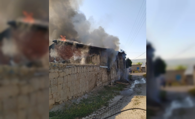 Sivas'ta evde çıkan yangında 1 kişi yaralandı