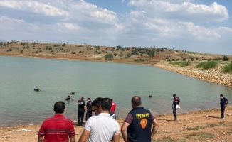 Konya'da serinlemek için gölete giren genç boğuldu
