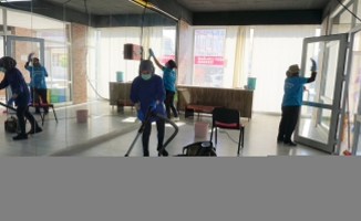Beypazarı İlçe Belediyesi spor merkezlerini temizliyor