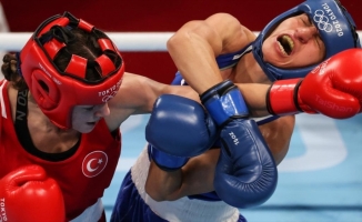 Boks kadınlar 51 kiloda Çakıroğlu gümüş madalya kazandı