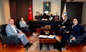 İYİ Parti Genel Başkanı Akşener, bazı dernek ve sendika temsilcilerini kabul etti