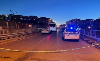 Başkentte servis aracı ile otomobil çarpıştı: 5 ölü