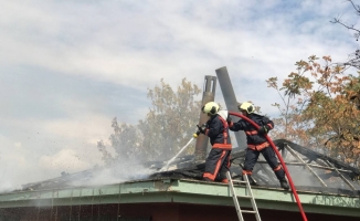 ODTÜ Vişnelik Tesisleri'ndeki kafe-restoranda çıkan yangın hasara neden oldu