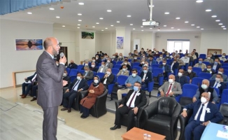 Kırşehir'de Cami ve Din Görevlileri Haftası dolayısıyla konferans düzenlendi