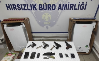 Ankara'da hırsızlık çetesine yapılan operasyonda 13 zanlı yakalandı