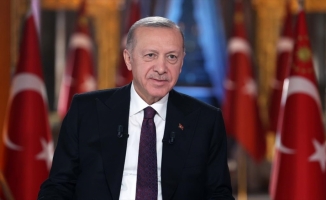 Cumhurbaşkanı Erdoğan: Programın açıklanmasından beri Türk lirası mevduatlar 23,8 milyar liranın üzerinde arttı