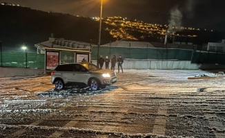 İstanbul'da kar yağışı bazı bölgelerde etkili oldu