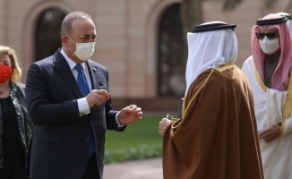 Dışişleri Bakanı Çavuşoğlu, Bahreyn Veliaht Prensi ile görüştü