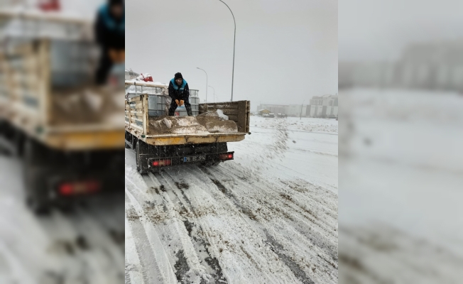Karaman'da karla mücadele çalışmaları