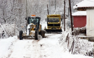 Yozgat'ta kar nedeniyle 247 köy yolu ulaşıma kapandı