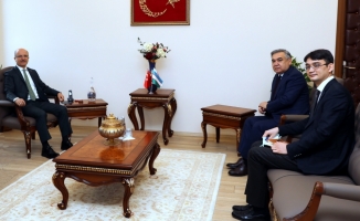 Özbekistan'ın Ankara Büyükelçisi Agzamhodjaev'den YÖK Başkanı Özvar'a ziyaret