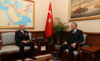 Bakan Akar, NATO Yüksek Müttefik Dönüşüm Komutanı Orgeneral Lavigne'yi kabul etti