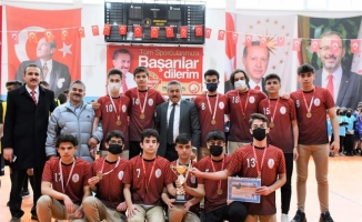 Seydişehir'de okul sporları ödül töreni