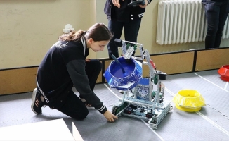 Tasarladıkları robotla Türkiye şampiyonu olan öğrencilerin hedefi dünya şampiyonluğu
