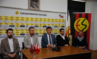 AK Parti Eskişehir İl Başkanı Çalışkan'dan Eskişehirspor'a ziyaret