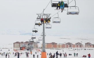 Cıbıltepe'deki turizmciler kayak sezonunu mutlu kapattı