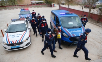 Eskişehir'deki 60 bin 950 dolarlık dolandırıcılığın Kamerunlu firari şüphelisi yakalandı