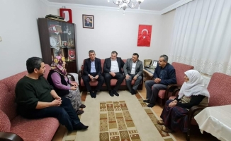 Nallıhan Kaymakamı Yusuf Durani Dinç'ten şehit ailelerine ziyaret