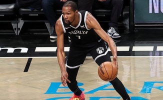 NBA'de Durant 'triple double' yaptı, Nets geriden gelerek kazandı