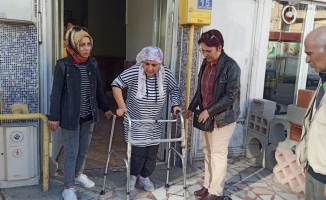 Seydişehir'de MS hastasına, Ümit Çocukları Derneğinden akülü sandalye