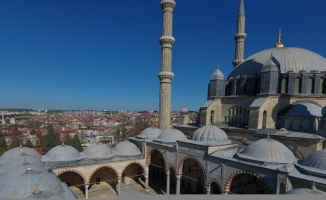 'Ustalık eserine' ev sahipliği yapan Edirne'de Başmimar Sinan rahmetle anılıyor