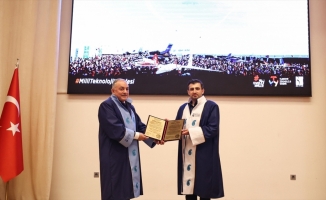 Azerbaycan Teknik Üniversitesinden Selçuk Bayraktar'a fahri doktora unvanı