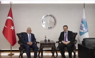 AK Parti Genel Başkan Yardımcısı Yavuz, Büyükkılıç'ı ziyaret etti
